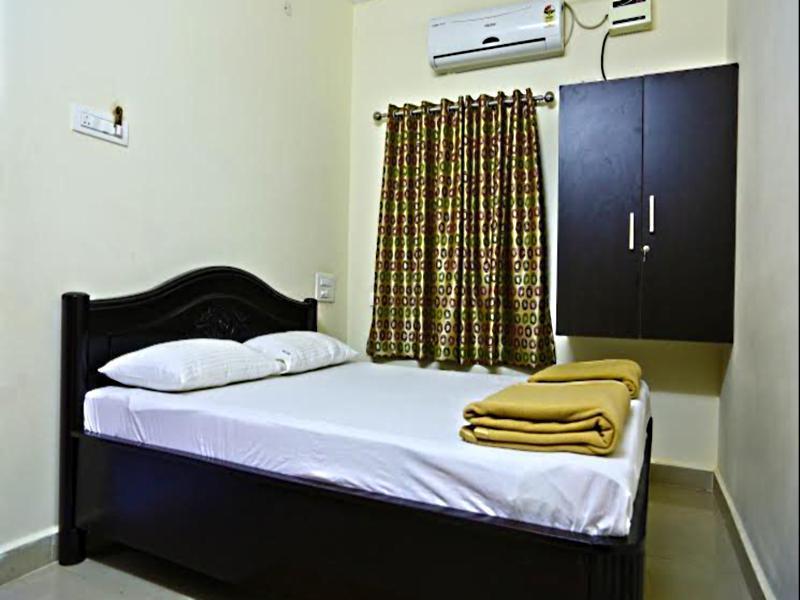 Reva Guest House Tirupati Extérieur photo